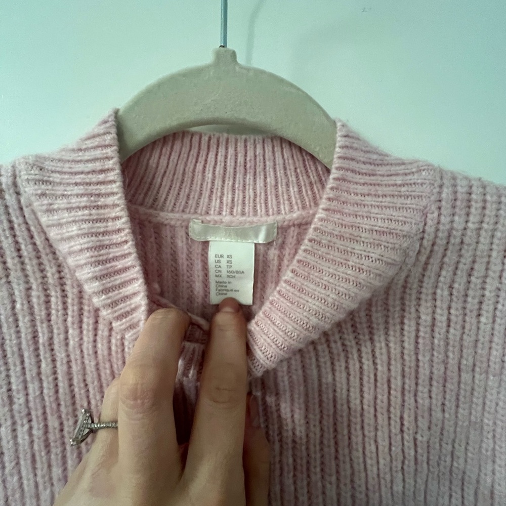 Pink Ribbed Women's Sweater - Picture 3 of 5